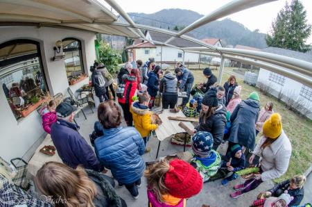 Spuščanje gregorčkov v Rimskih Toplicah 1